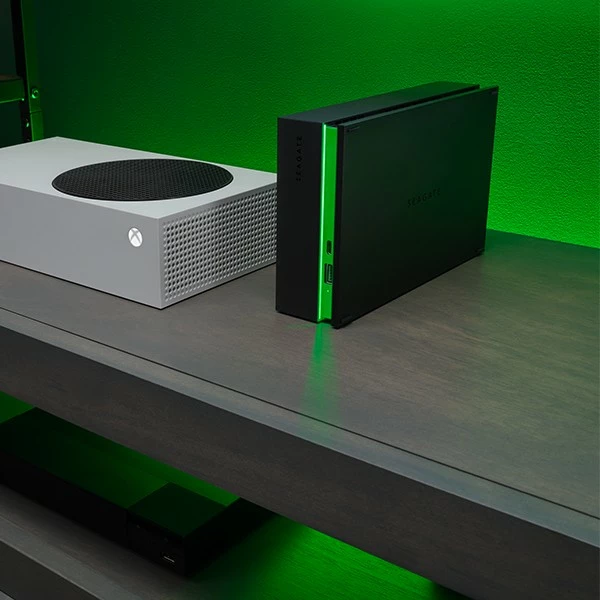 Zunanji trdi disk Game Drive Hub za Xbox Seagate, 8TB, USB-C in USB-A, črn