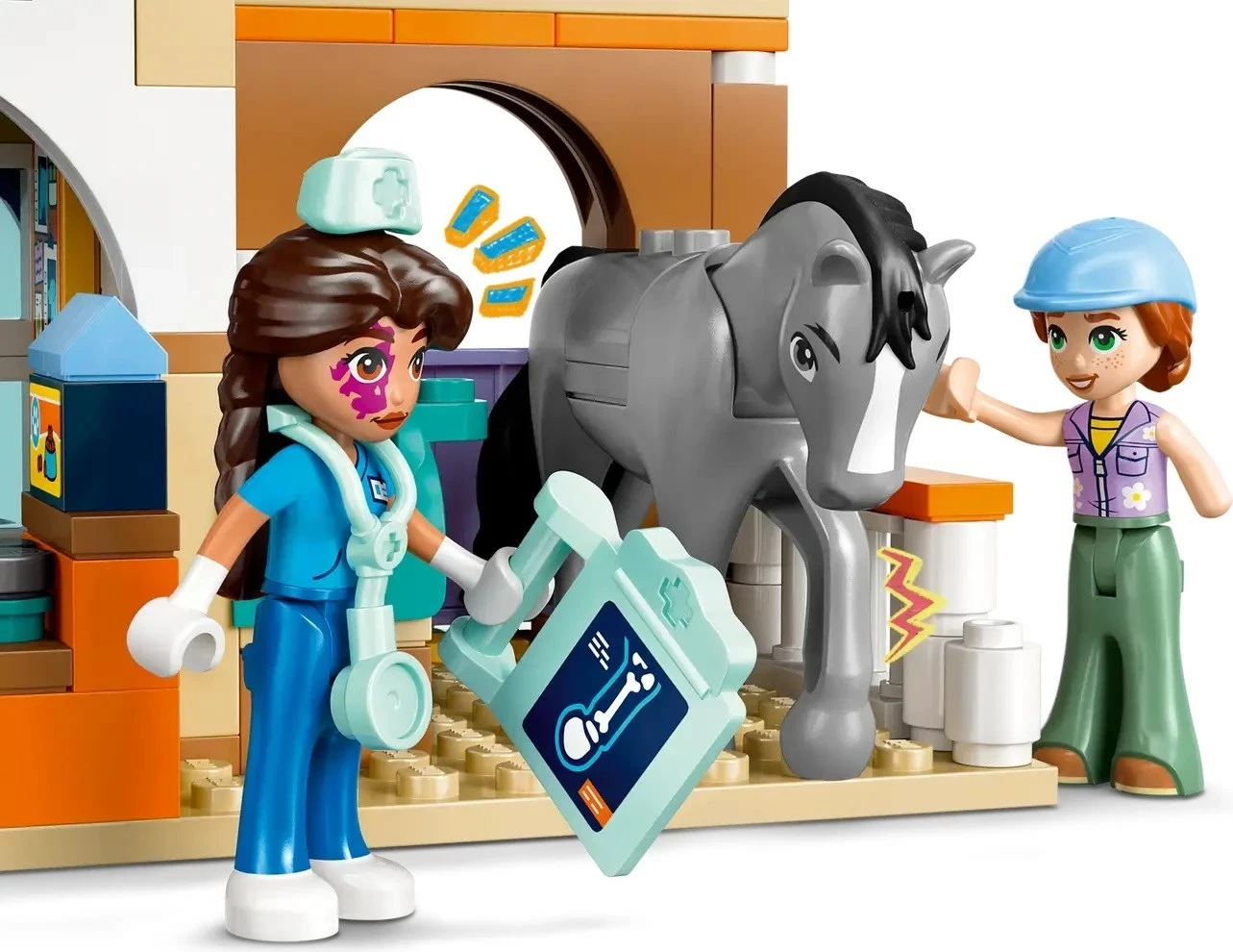 Veterinarska klinika za konje in hišne živali, set LEGO Friends 42651