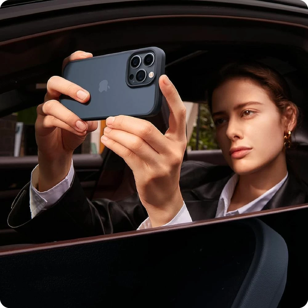 Ovitek Tech-Protect MagMat za Nothing Phone 3A Pro, prozoren/črn