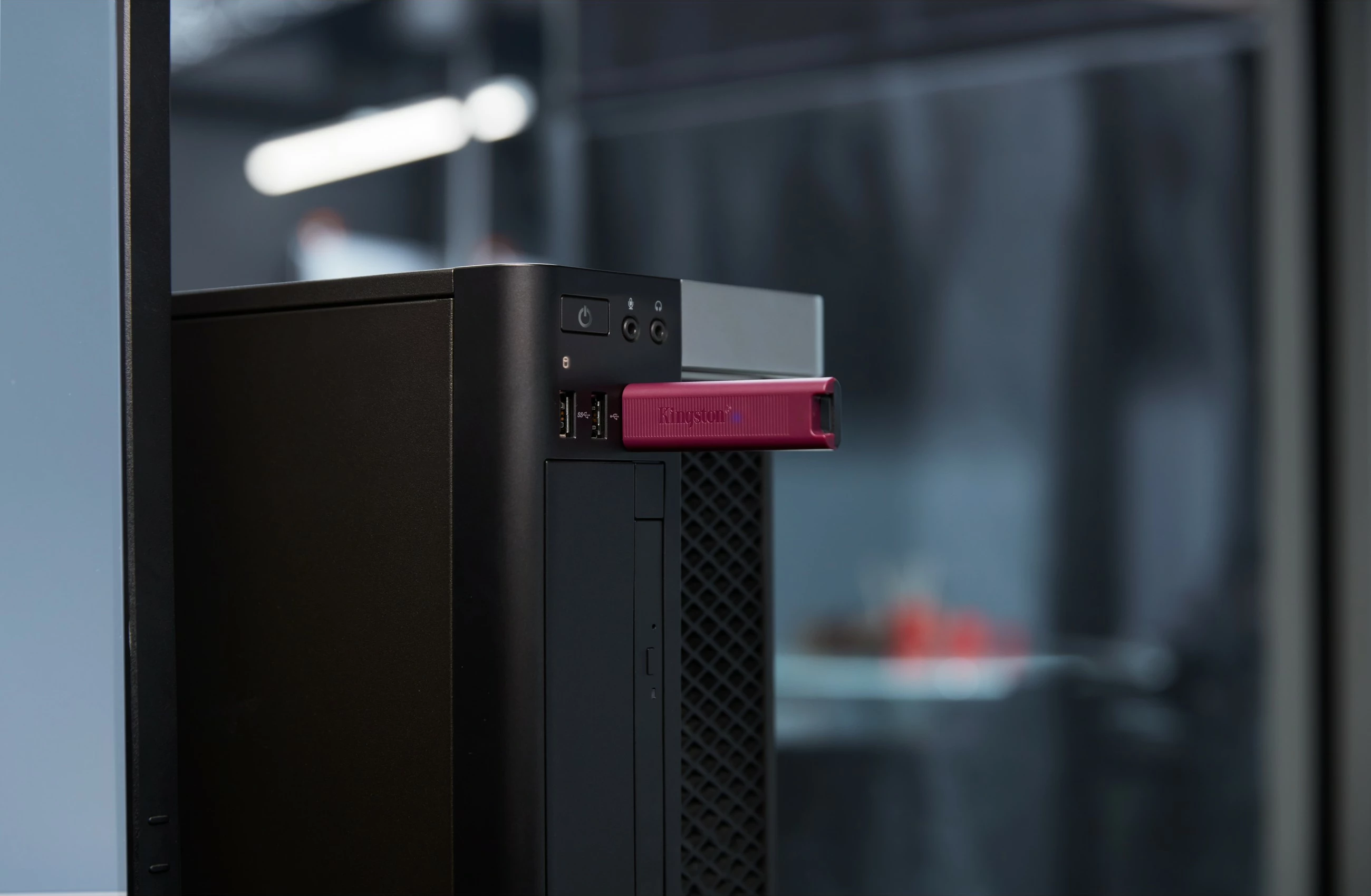 USB-pomnilnik 1 TB, USB 3.2 Gen 2, rdeč Kingston DataTraveler Max