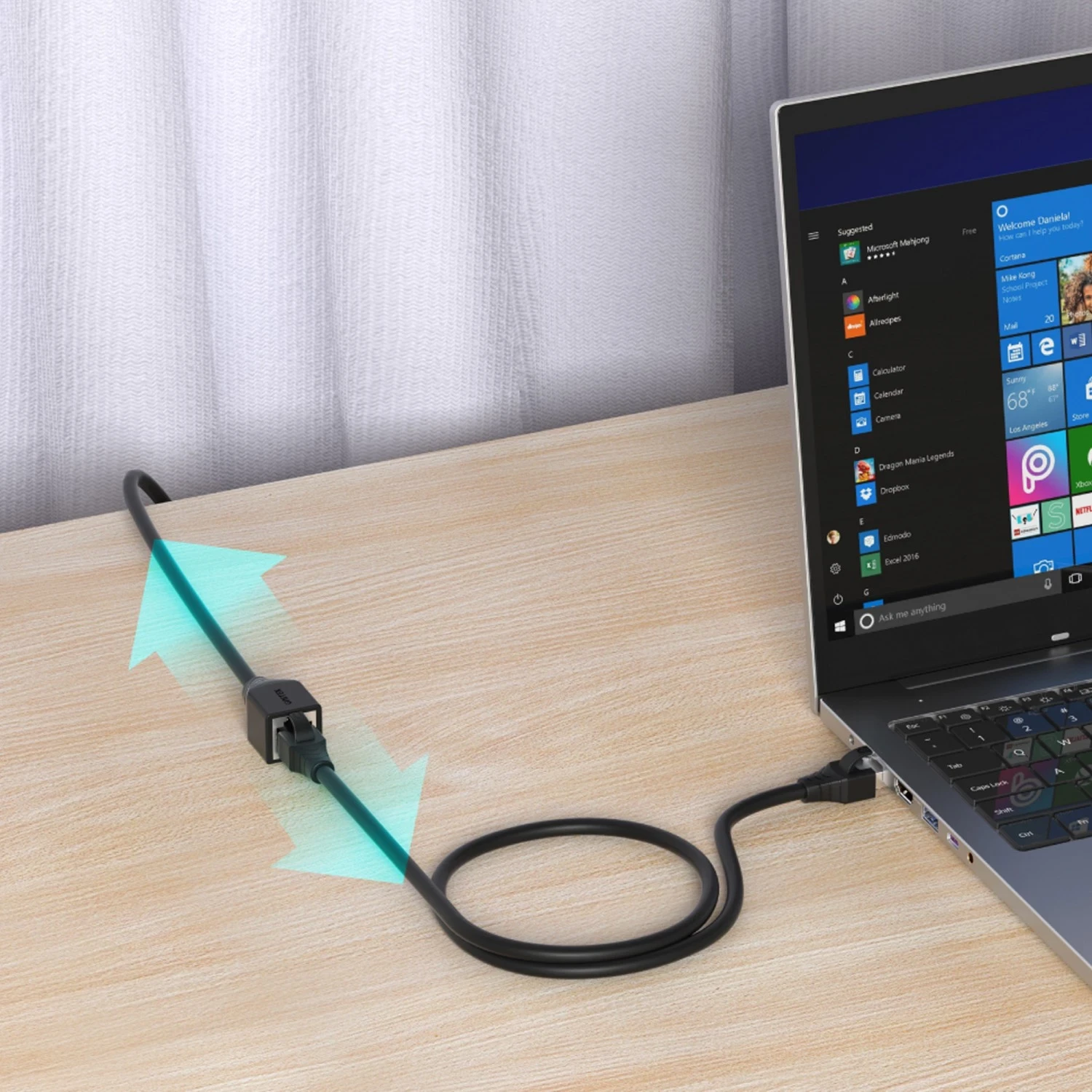 Zgostilec UTP, Unitek 0,5 m, črn