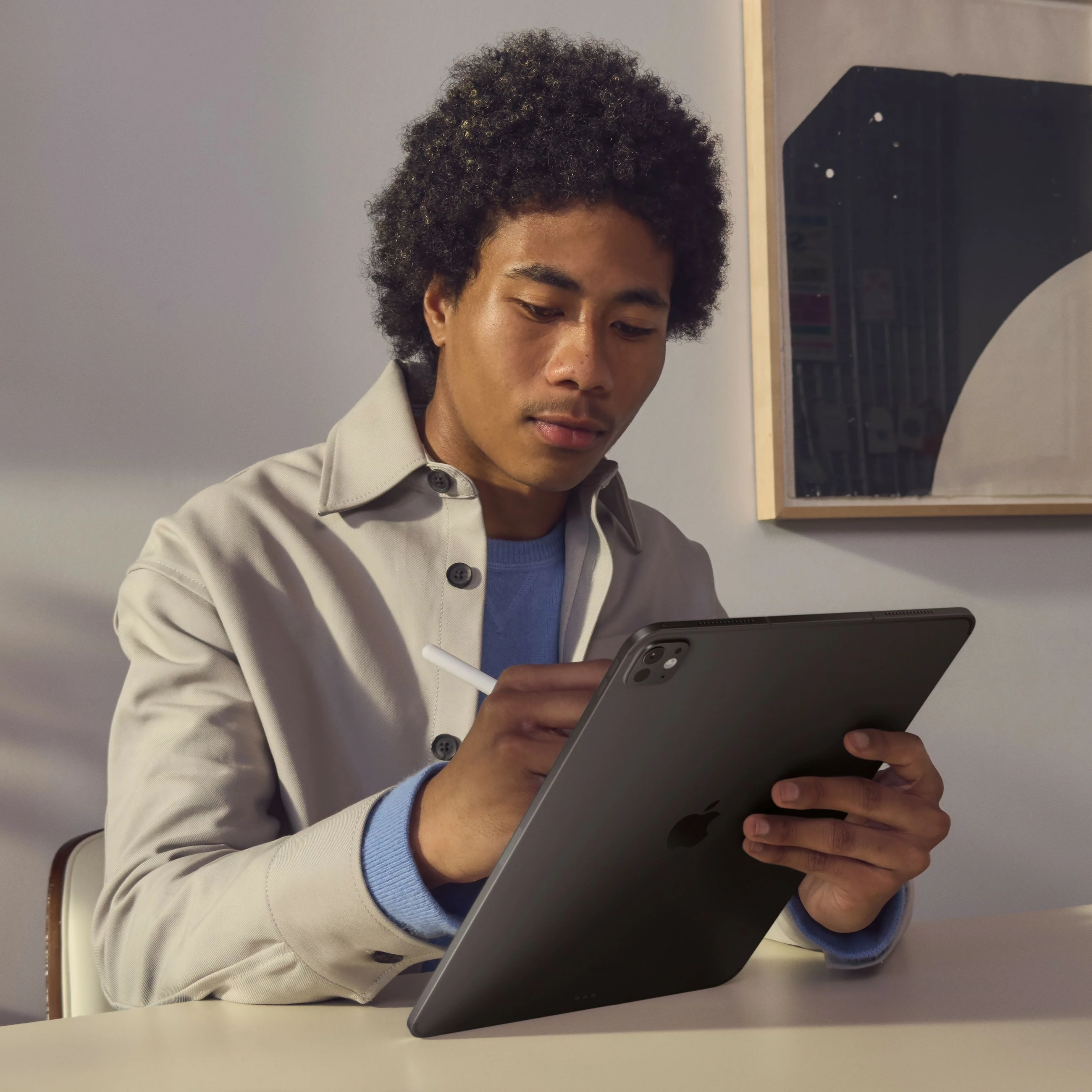 Tablični računalnik Apple iPad Pro, 27,9 cm (11"), 1 TB, 16 GB, iPadOS 17, srebrn