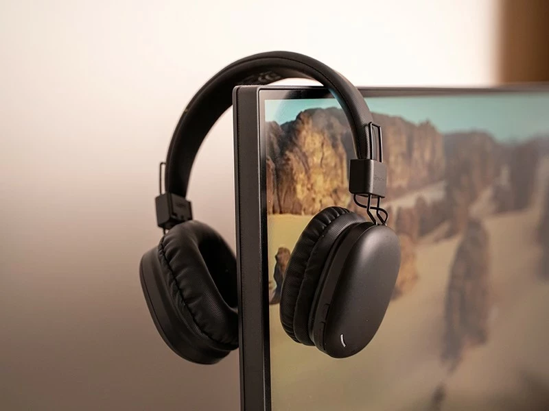 Brezžične slušalke Tracer M1 BT, Bluetooth 5.4, mikrofon, 30 h, USB-C, črne