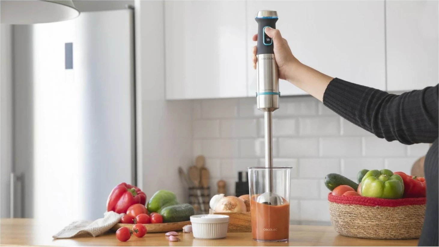 Mešalnik Cecotec Power TitanBlack XL, 1200 W, 4 rezila, inox, črn