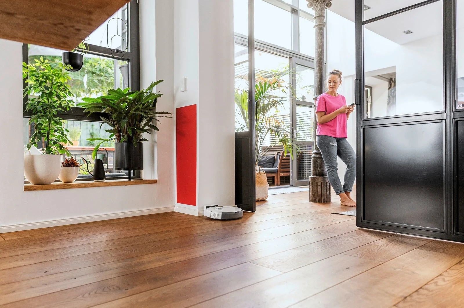 Robotski sesalnik KARCHER RCV 5 - bel