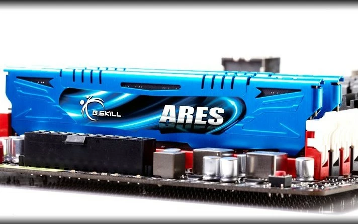 RAM pomnilnik G.Skill ARES 16 GB (2x8 GB) DDR3 2400 MHz, moder