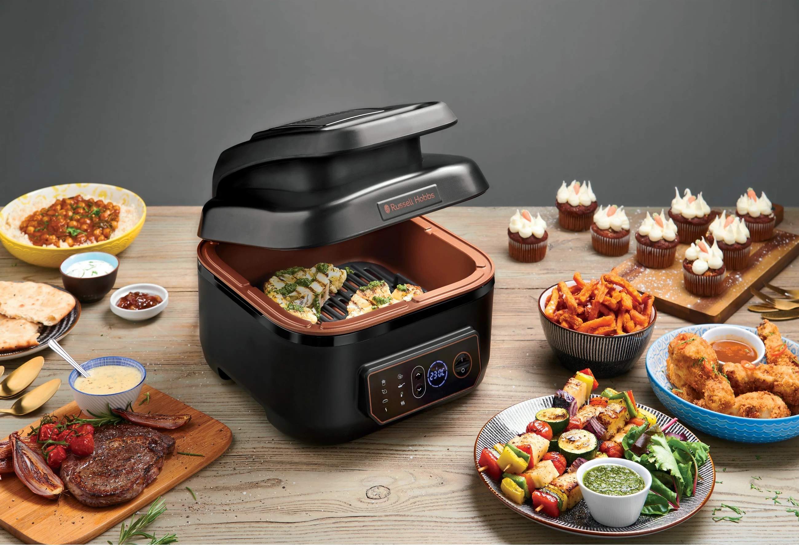 Večfunkcijski zrakarski in žar Russell Hobbs SatisFry Air & Grill, 5,5 L, 1745 W, touch, črn