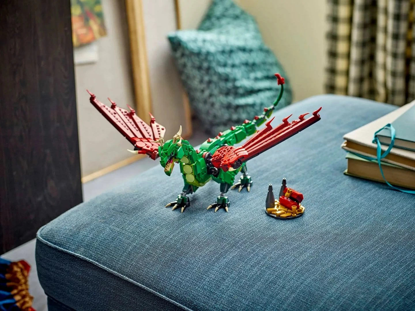 Srednjeveški zmaj (LEGO Creator 3-v-1) 31161, 715 kosov