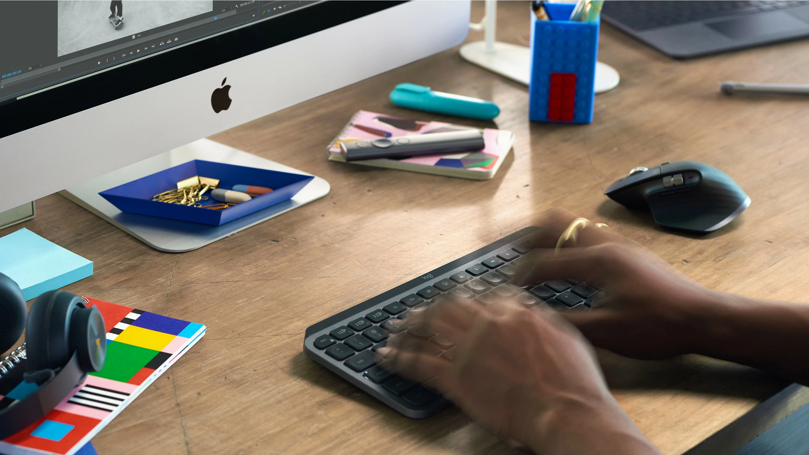 Brezžična osvetljena tipkovnica MX Keys Mini, QWERTZ, LED, grafit - Logitech