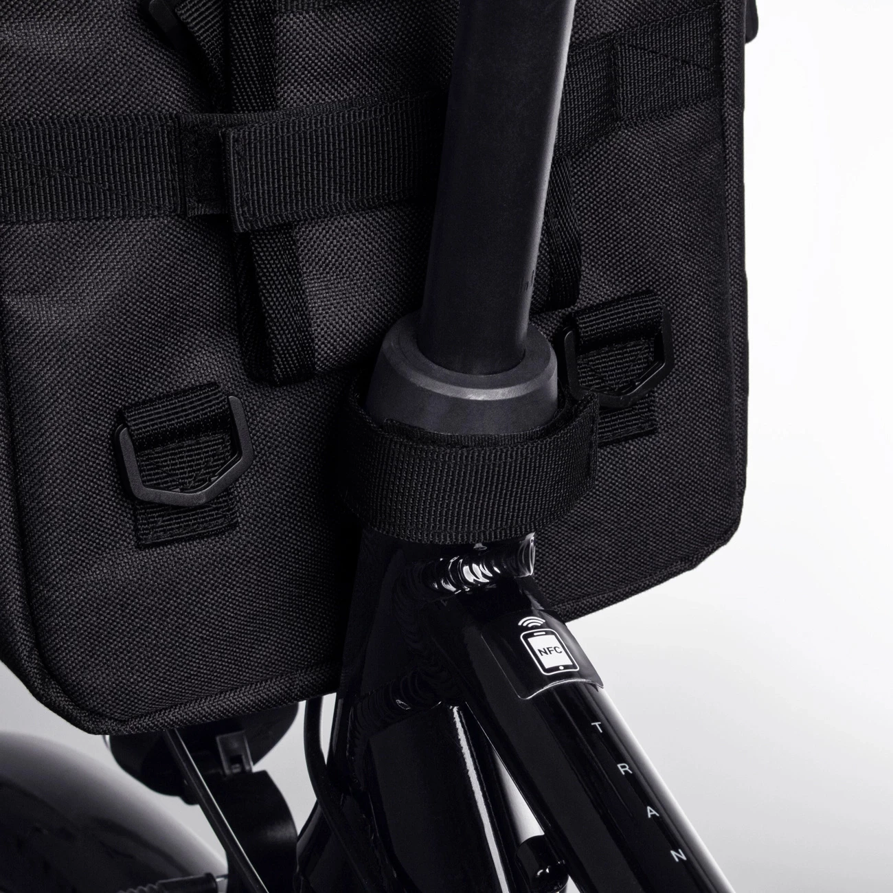 Torba za kolo za krmilo Wozinsky WSB6GR, siva