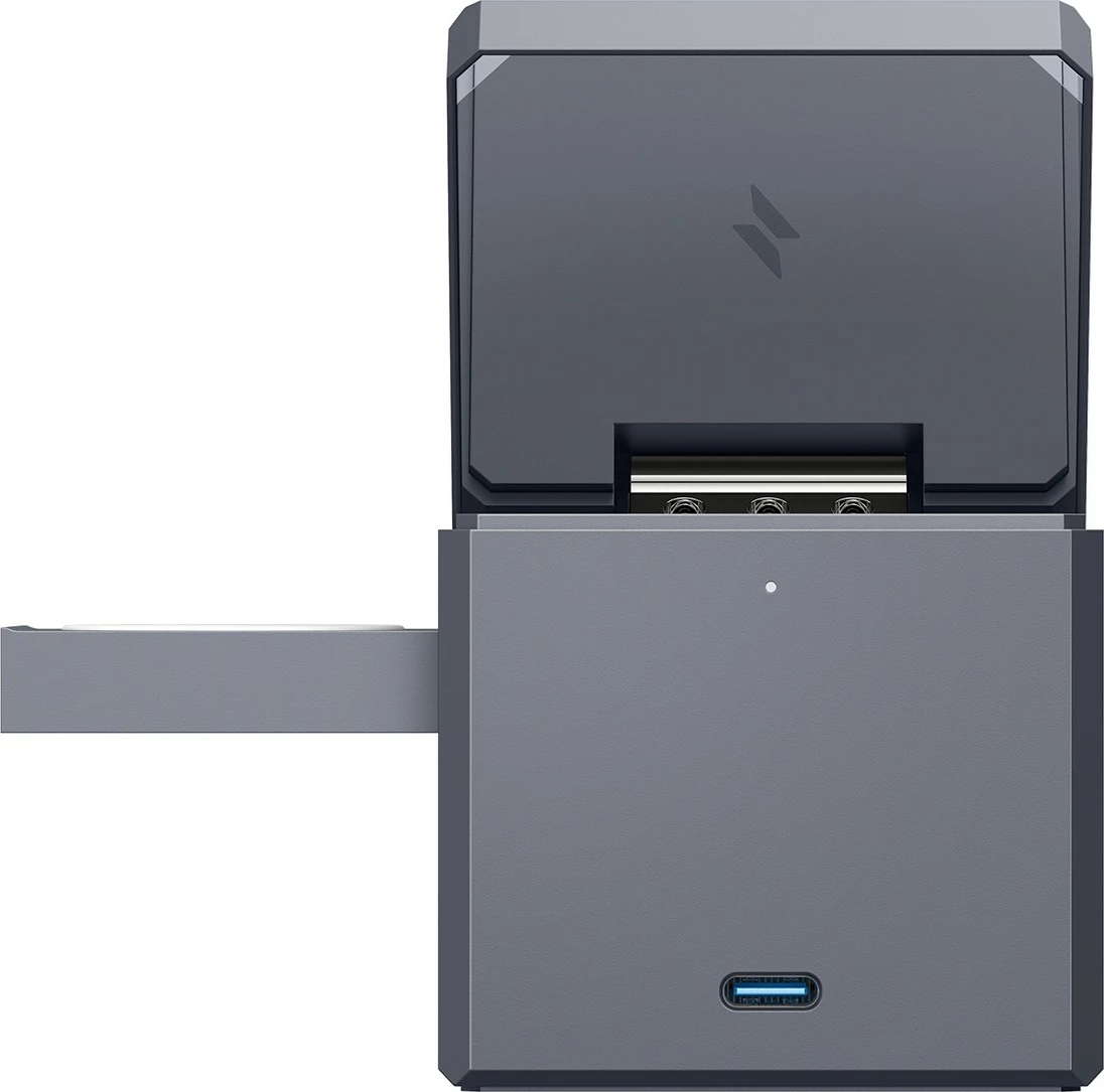 Brezžični polnilec Anker Y1811G11, 30 W, MagSafe, iPhone 15/14/13/12, črn