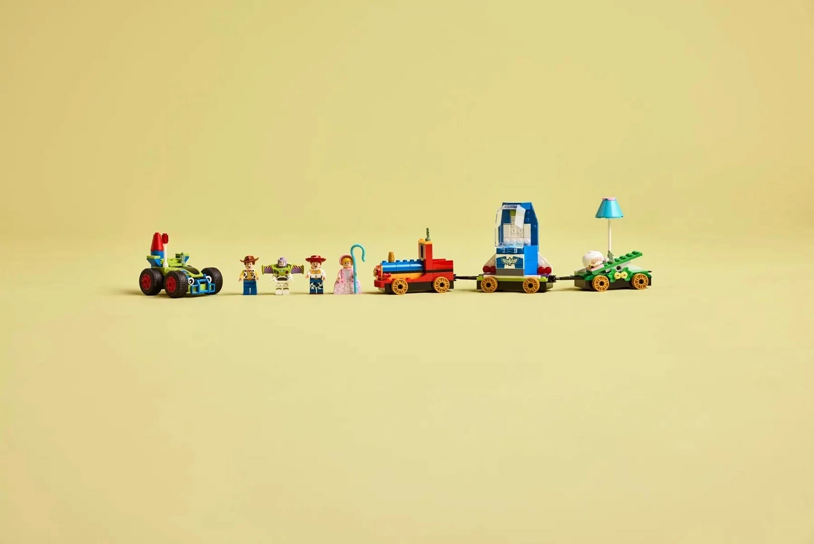 Set zabaven vlak in RC avto LEGO Disney Toy Story Celebration Train and RC Car, 43264, 206 kosov