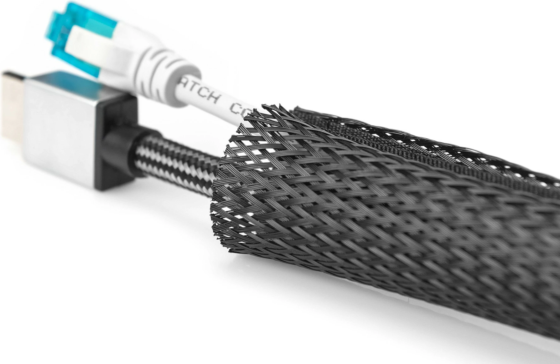 Fleksibilen tub za kable Digitus, 2 m, črn