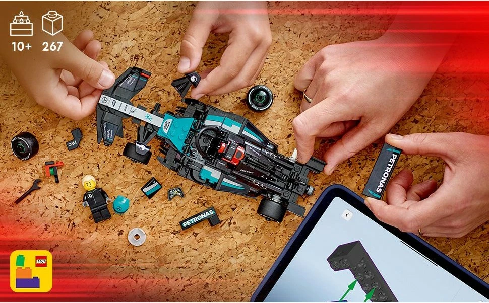 Model dirkalnega avtomobila Mercedes-AMG F1 W15, komplet LEGO, 267 kosov, večbarven