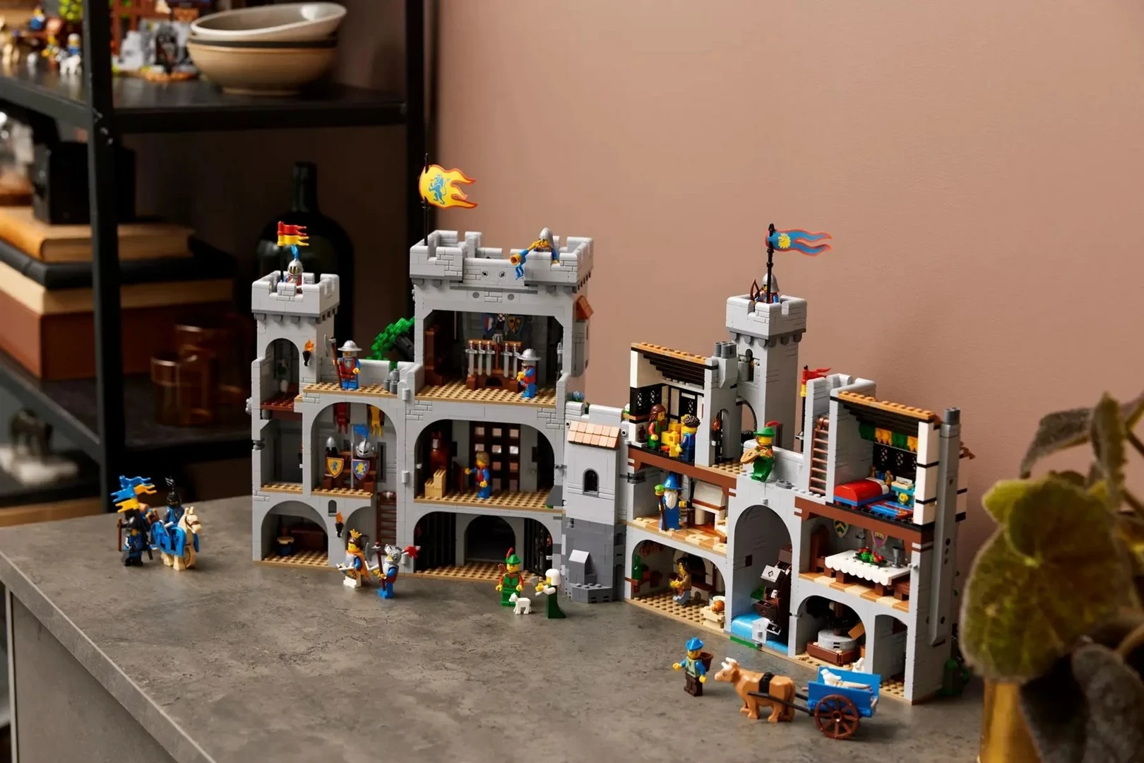 Model gradu Lion Knights' Castle, komplet LEGO ICONS 10305