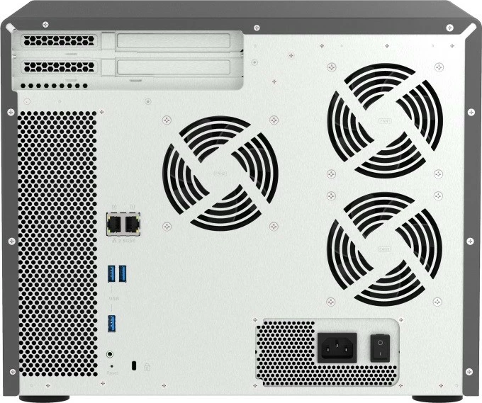 NAS strežnik QNAP TS-1655-8G, Intel Atom C5125, 8 GB RAM, 16 rež, stolp, črn