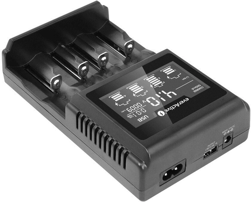 Polnilec za cilindre baterij everActive UC-4000