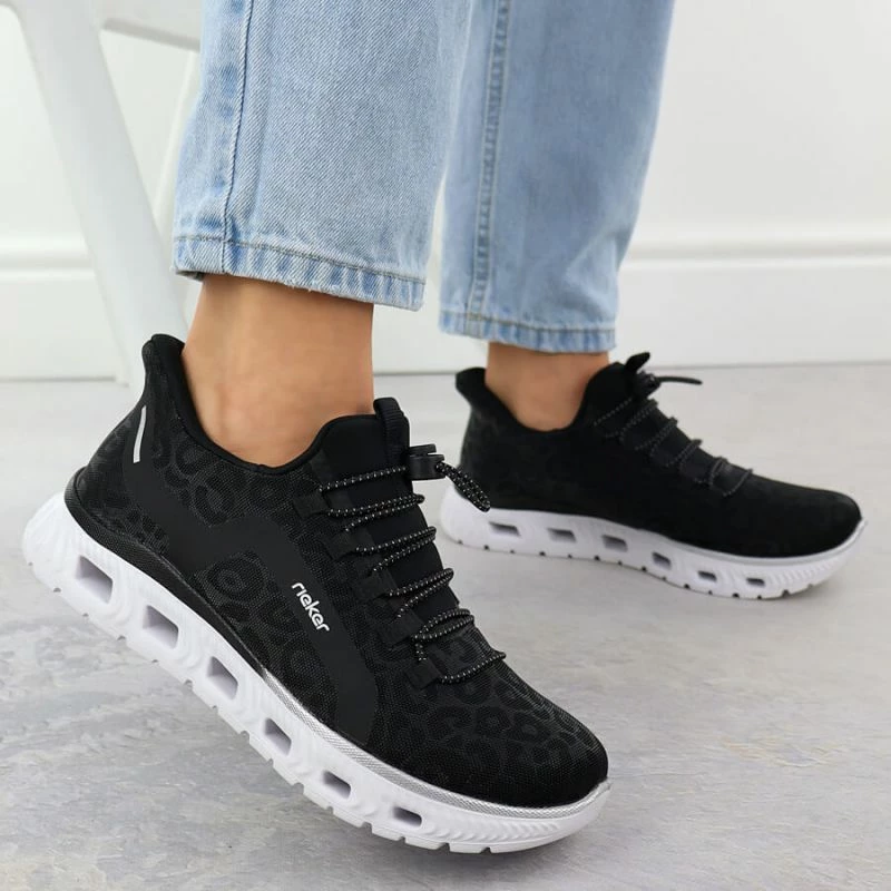 Lifestyle čevelj za ženske Rieker, črni