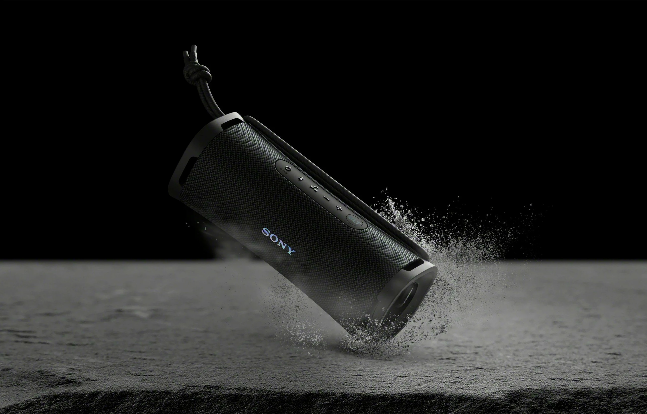 Prenosni zvočnik z močnim basom Sony ULT FIELD 1, Bluetooth, 12 ur baterije, črn