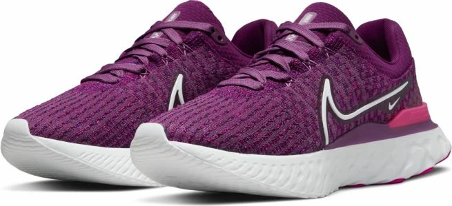 Atletske superge za ženske Nike, vijolične