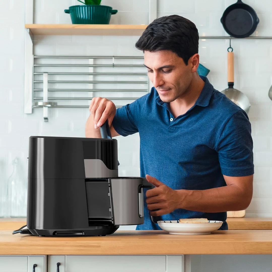 Globoko cvrtnik, Black+Decker BXAF6500E, srebrne barve