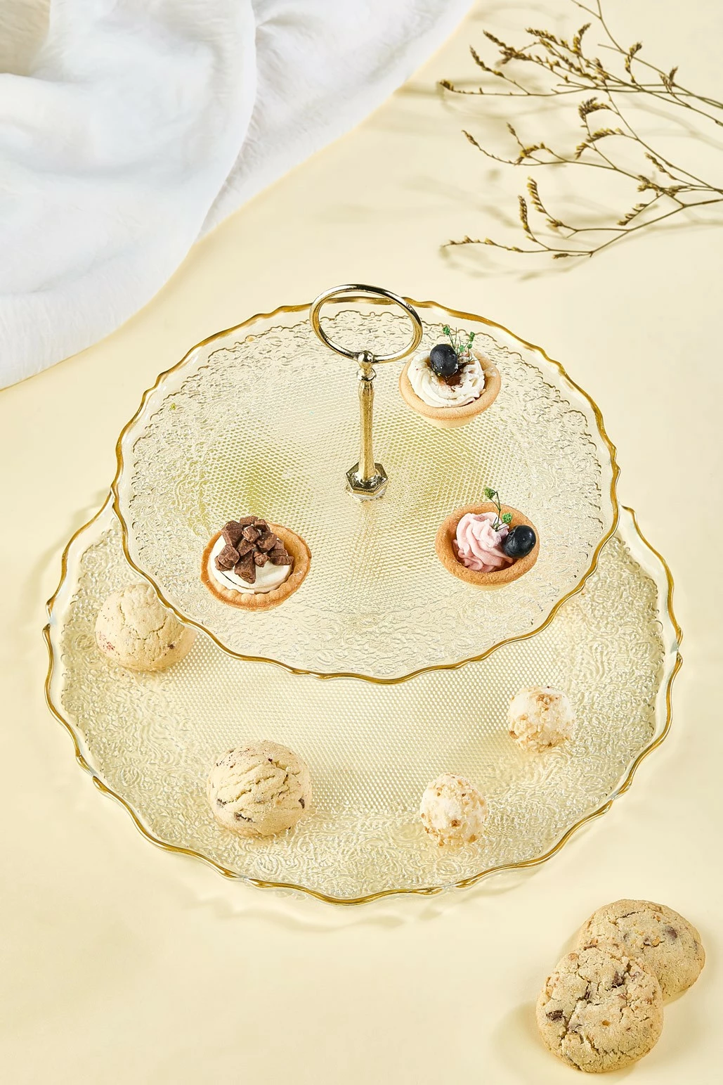 Dvostopenjska krožna posoda za piškote Hermia Goblen, prozorna