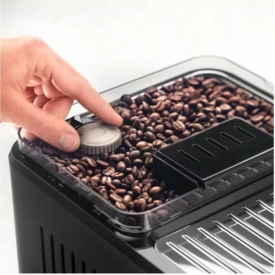 Kavni aparat DeLonghi Eletta Explore ECAM 450.65.G, sivi