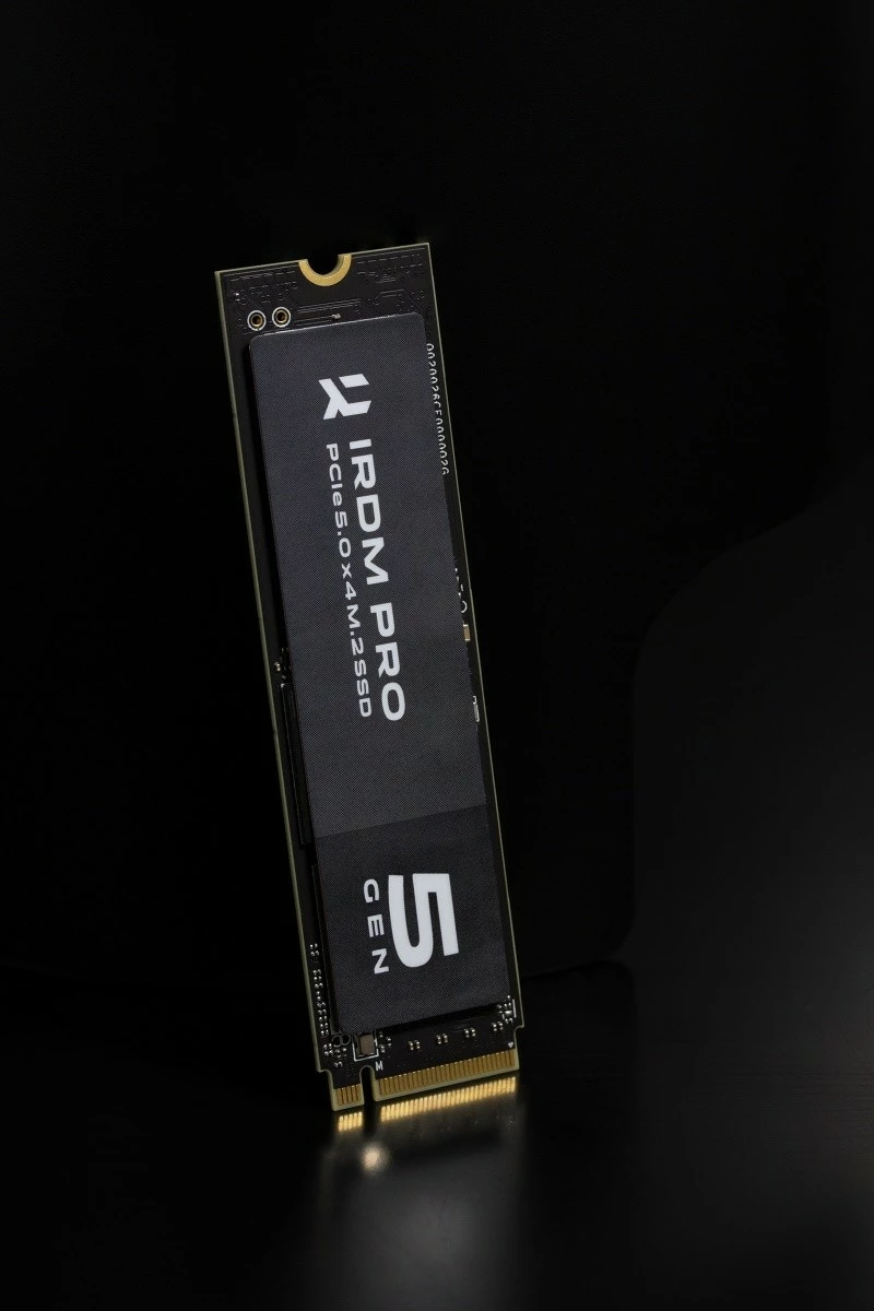 Napredno SSD 4TB GOODRAM IRDM PRO GEN5, M.2 2280, PCIe 5.0 x4, črn