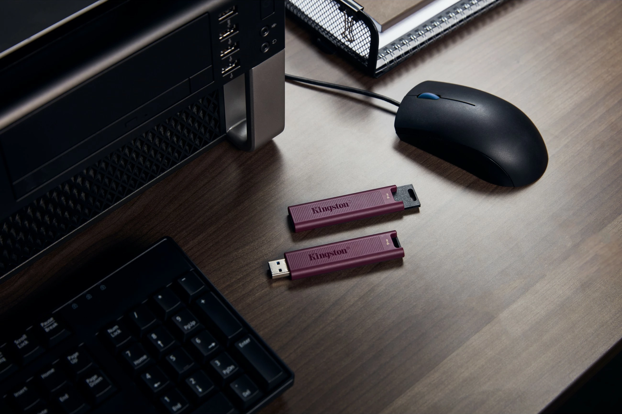 USB-pomnilnik 1 TB, USB 3.2 Gen 2, rdeč Kingston DataTraveler Max