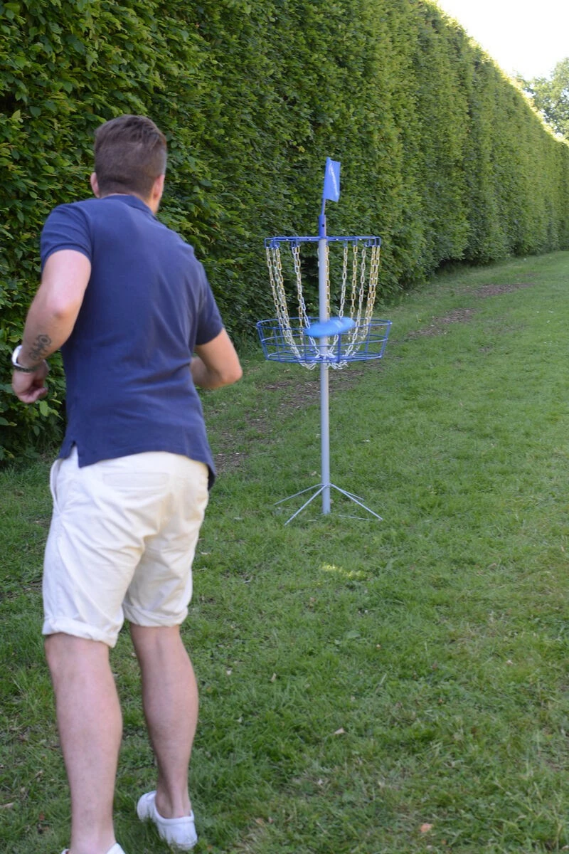 Kosh za disc golf Tactic 413-200, kovinski, z zastavico Sunsport, modra