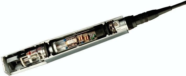 Dinamični mikrofon Sennheiser MD 441 U, superkardioiden, z žico, srebrn