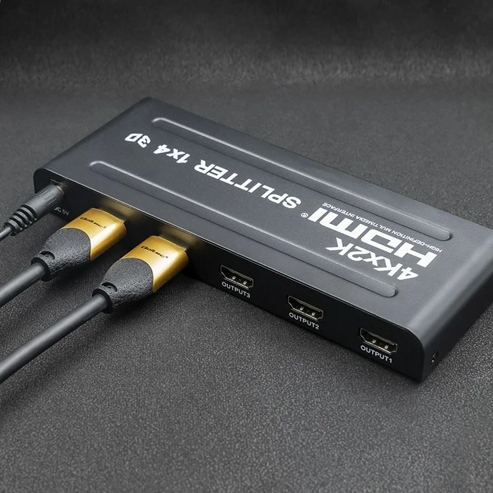 HDMI razdelilec Qoltec 51798, 4 x HDMI, 4K x 2K, črn