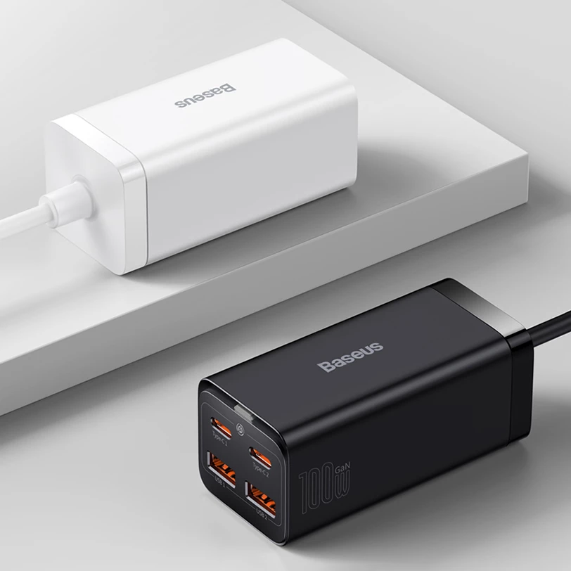 Univerzalni polnilec Baseus GaN3 Pro, 100 W, 2x USB-C, 2x USB-A, črn