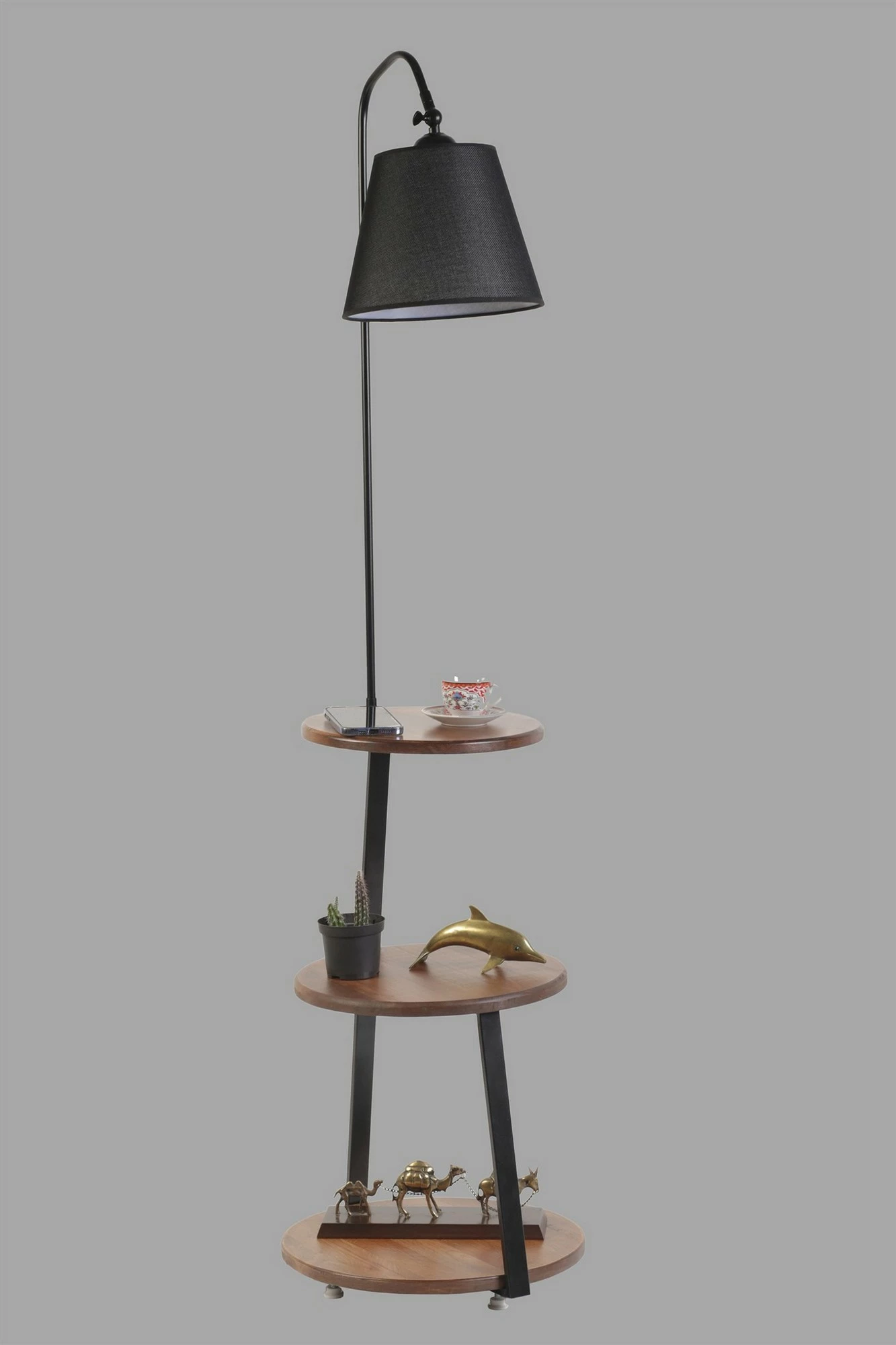 Stojalna svetilka s policami Opviq, črna, model Sorti Siyah Pramit Hasır