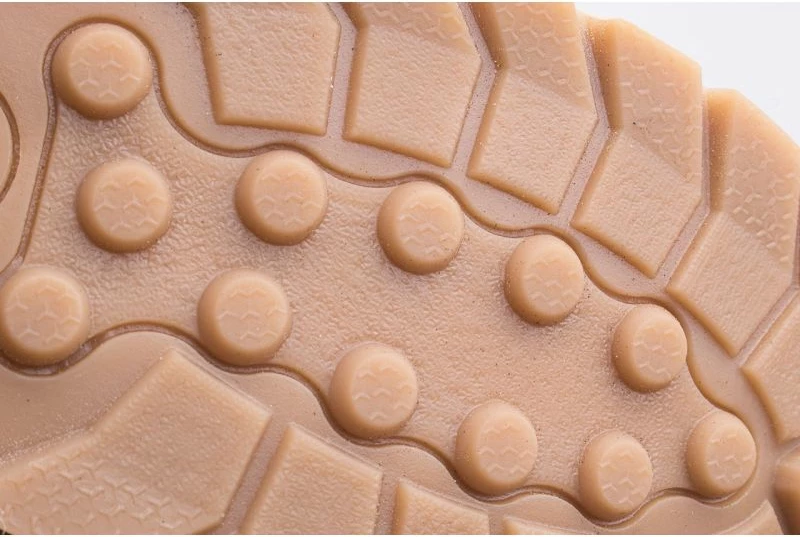 Izolirane čevlji za moške Lee Cooper, rumeni