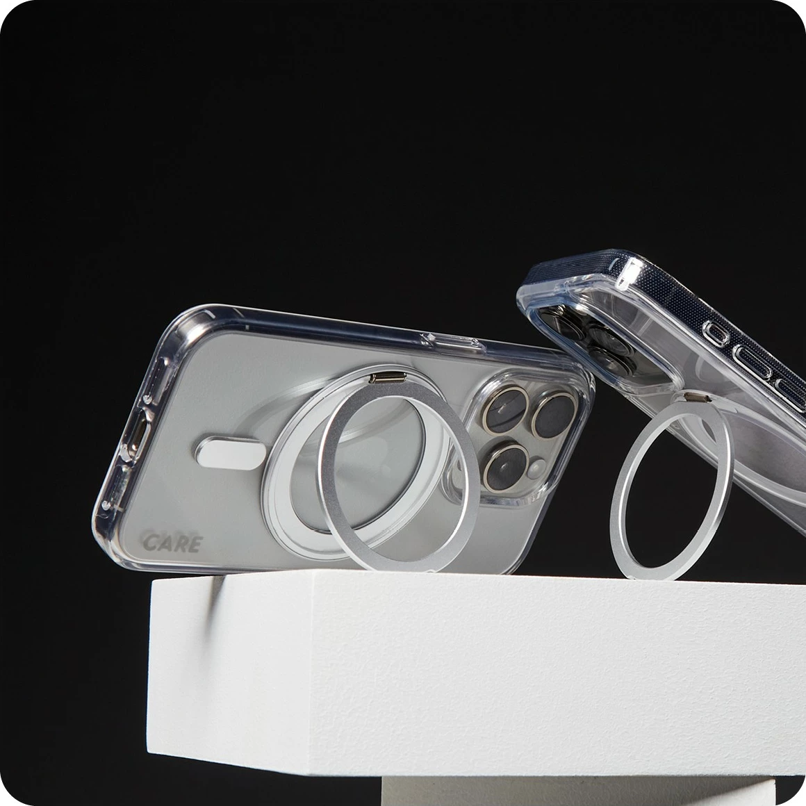 Prozoren ovitek PanzerGlass CARE Feature s stojalom in MagSAFE za iPhone 16 Pro