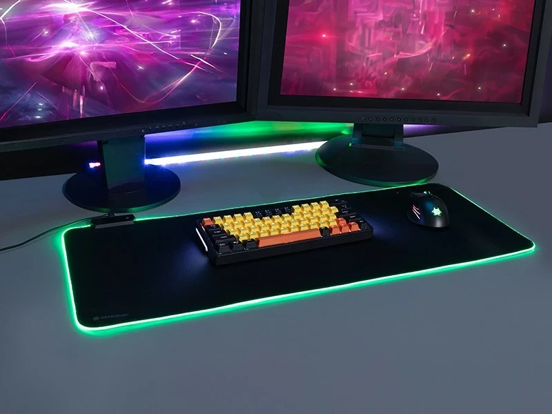 Velik mauspad z RGB osvetlitvijo Tracer GameZone Maxi, 80 x 30 cm, plastika