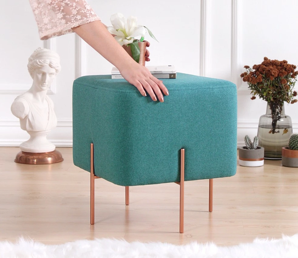 Bohemski puf, svetlo zelena, noge iz bakra - Atelier del Sofa