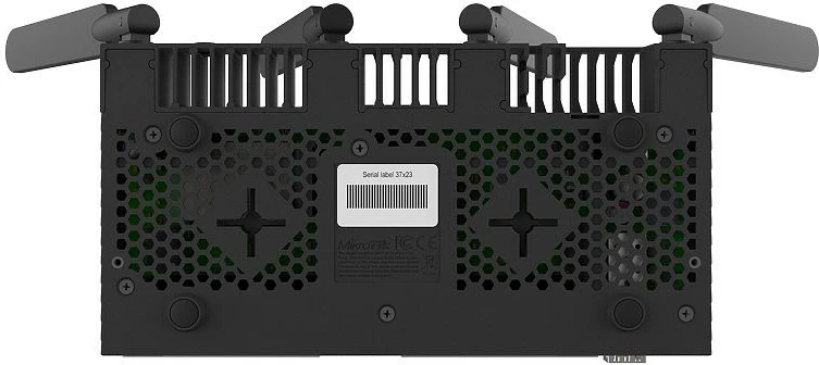 Usmerjevalnik MikroTik RB4011iGS+5HacQ2HnD-IN, Wi‑Fi 5, Gigabit Ethernet, črn
