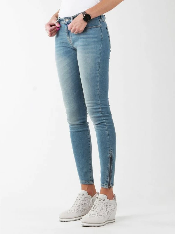 Ozke jeans hlače Skylark, Wrangler, ženske