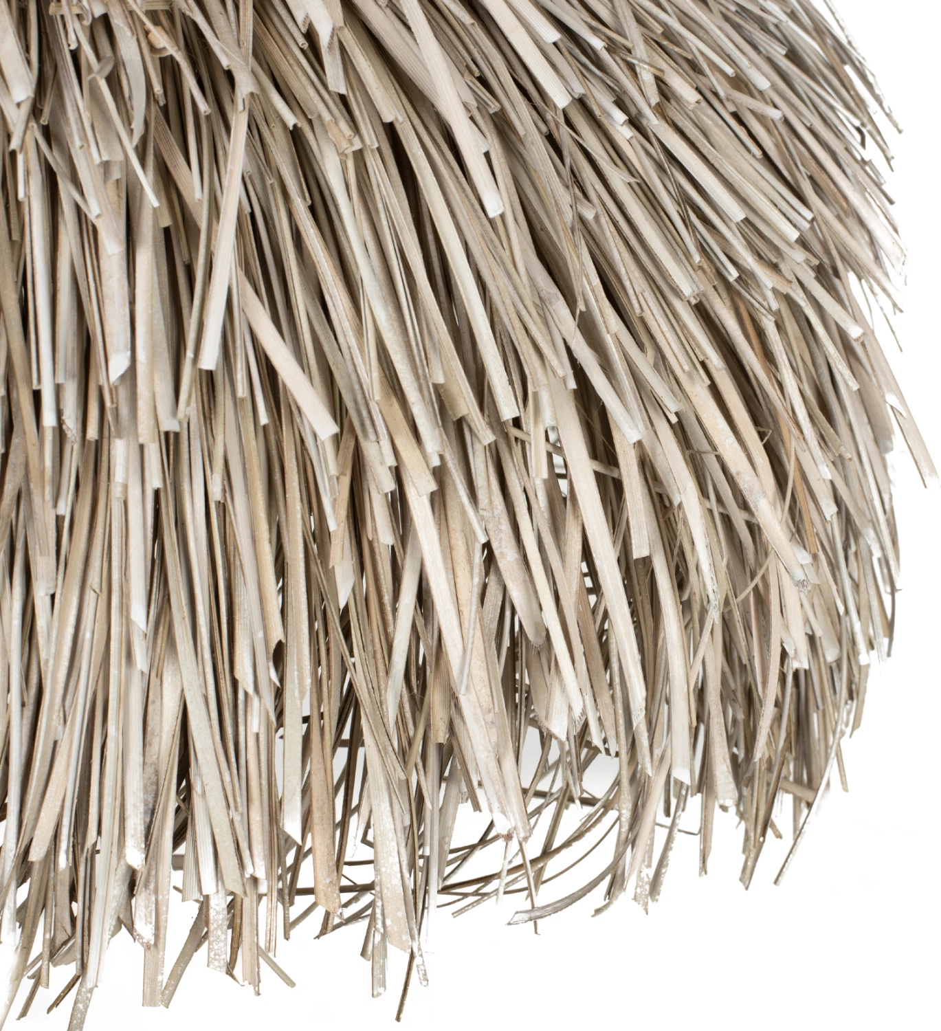 Stropna viseča svetilka okrogla kapa iz pandanovih vlaken v beli barvi 65x65x55H cm