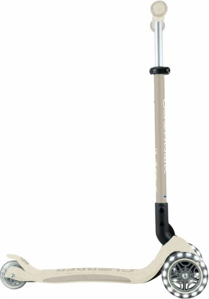 Multifunkcijski skiro z sedežem Globber, zelen