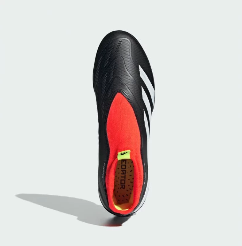 Copati za nogomet adidas Predator League LL Jr TF IG7715, beli s črno-rdečimi detajli