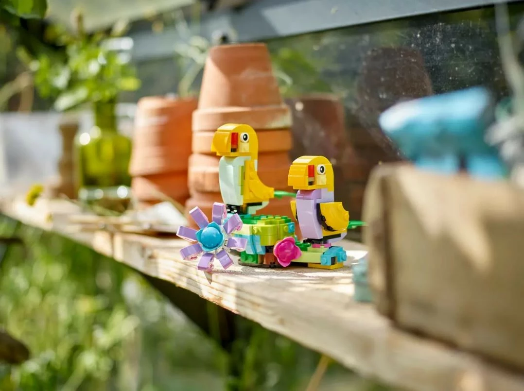 Gradbeni set 3-v-1, 420 delov, plastika — LEGO Creator 31149 Flowers in a Watering Can