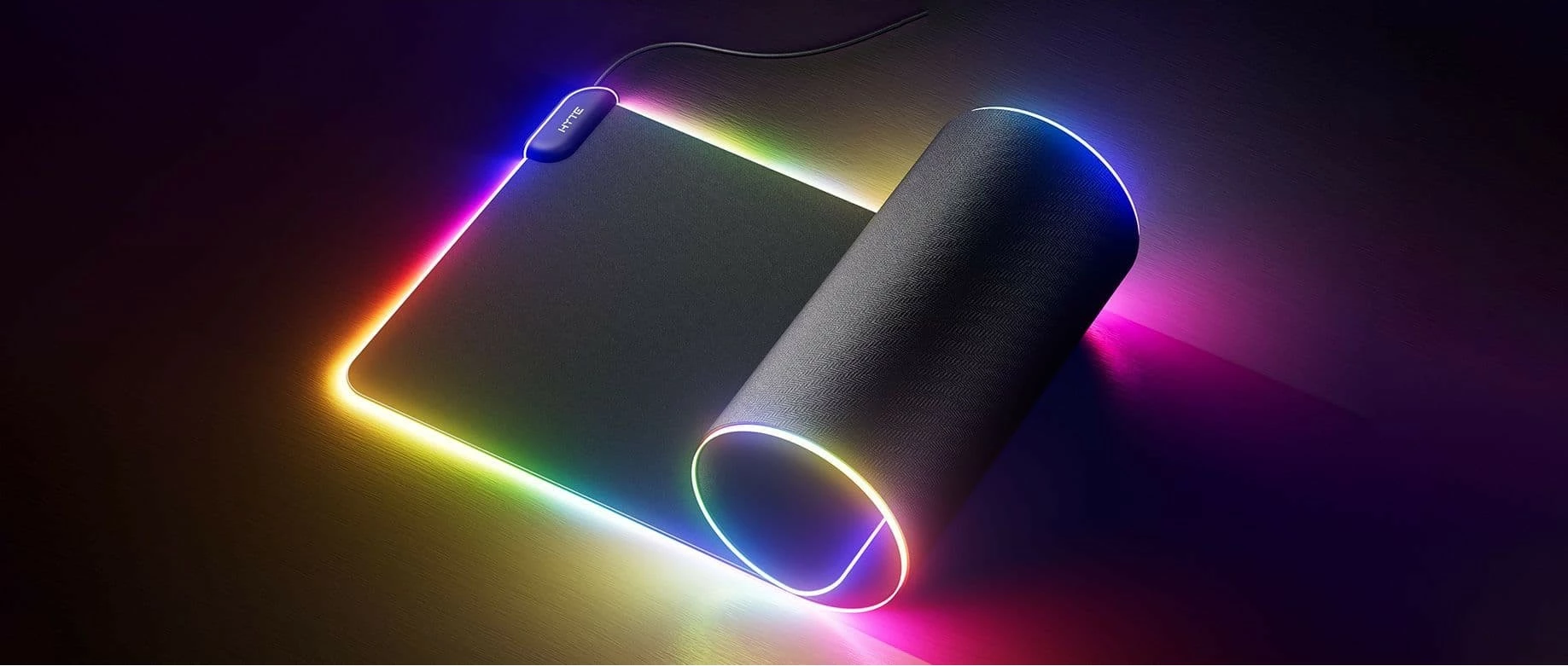 Podloga za miško z RGB osvetlitvijo HYTE CNVS
