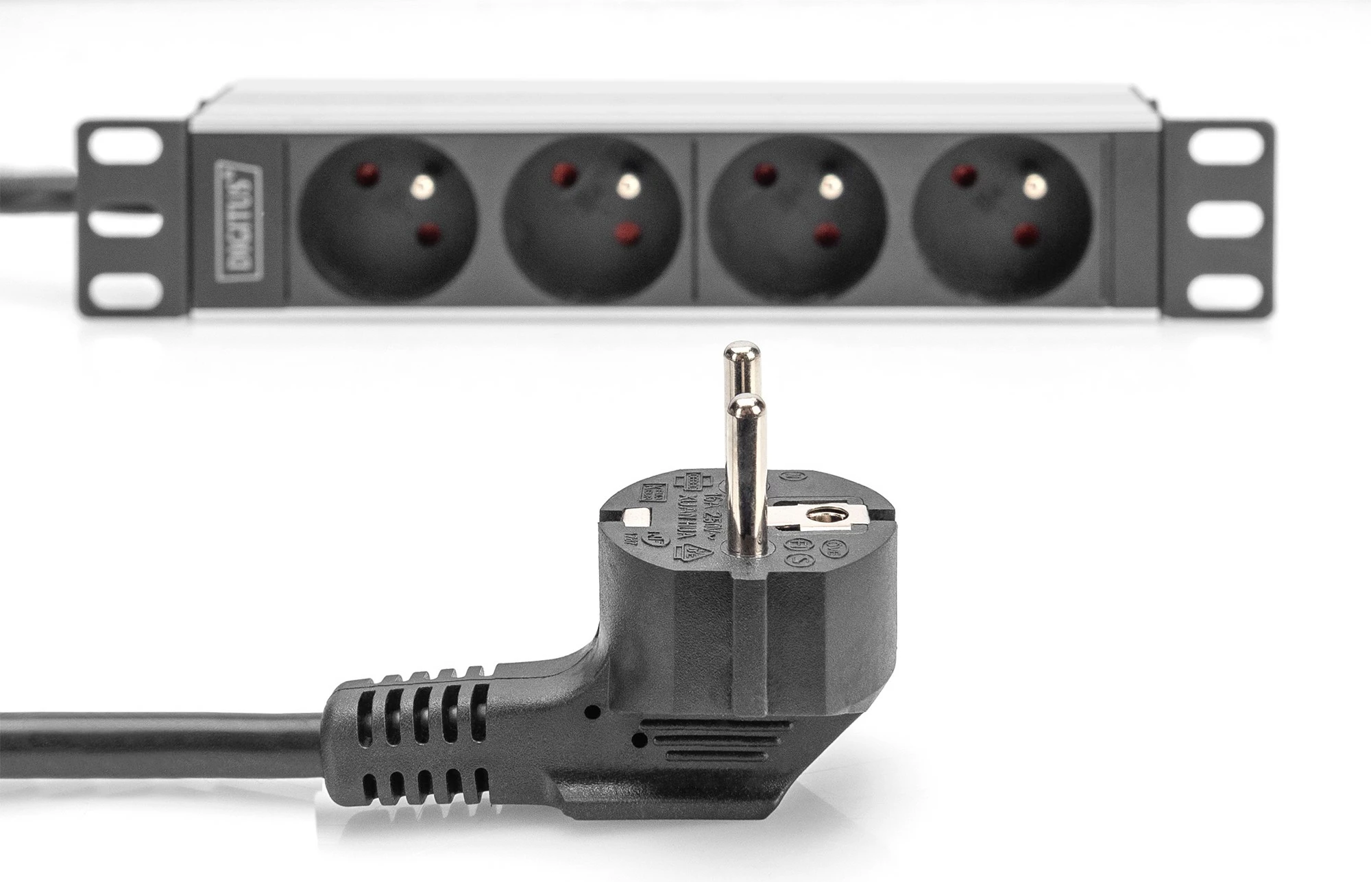 PDU razdelilnik napajanja 1U, 4x CEE7/5, 230V/16A, črn Digitus