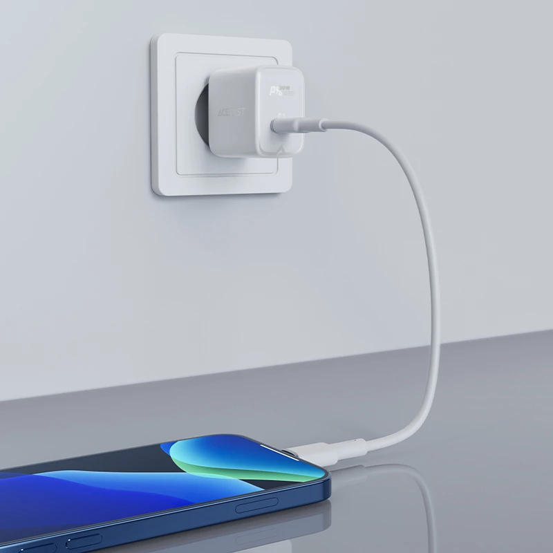 Hitri polnilec GaN Acefast A21, 30W, USB-C, črn