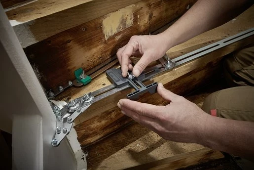 Merni pripomoček za stopnice Wolfcraft 5210000, nerjaveče jeklo, črn