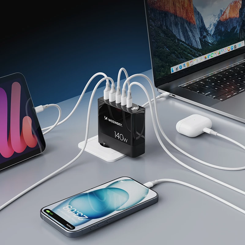 Stenski polnilec 140W, 3x USB-C, 2x USB-A, črn, Wozinsky CGWCB