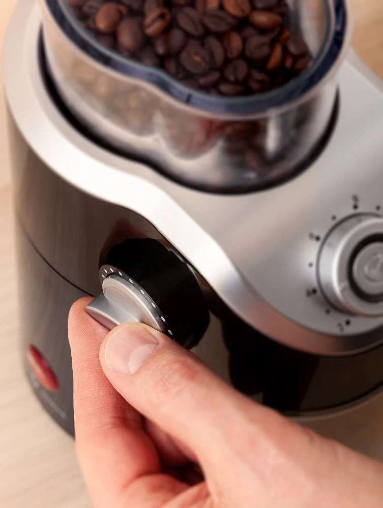 Električni mlinček za kavo Eldom MK160, srebrn